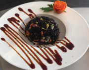 141. Riso Nero Saltato con Mandorle e Pancetta